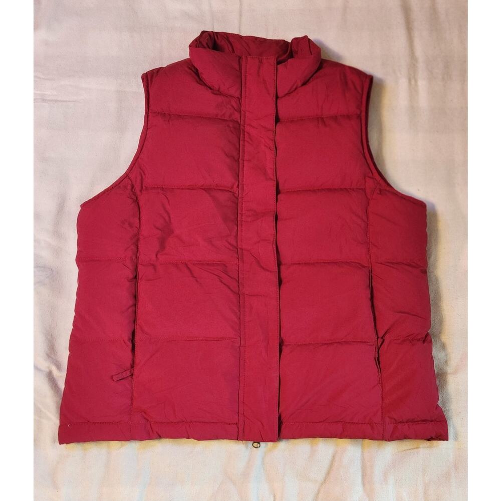 L.L.Bean Men's Goose Down Vest (Model OCVB8) in red. Medium